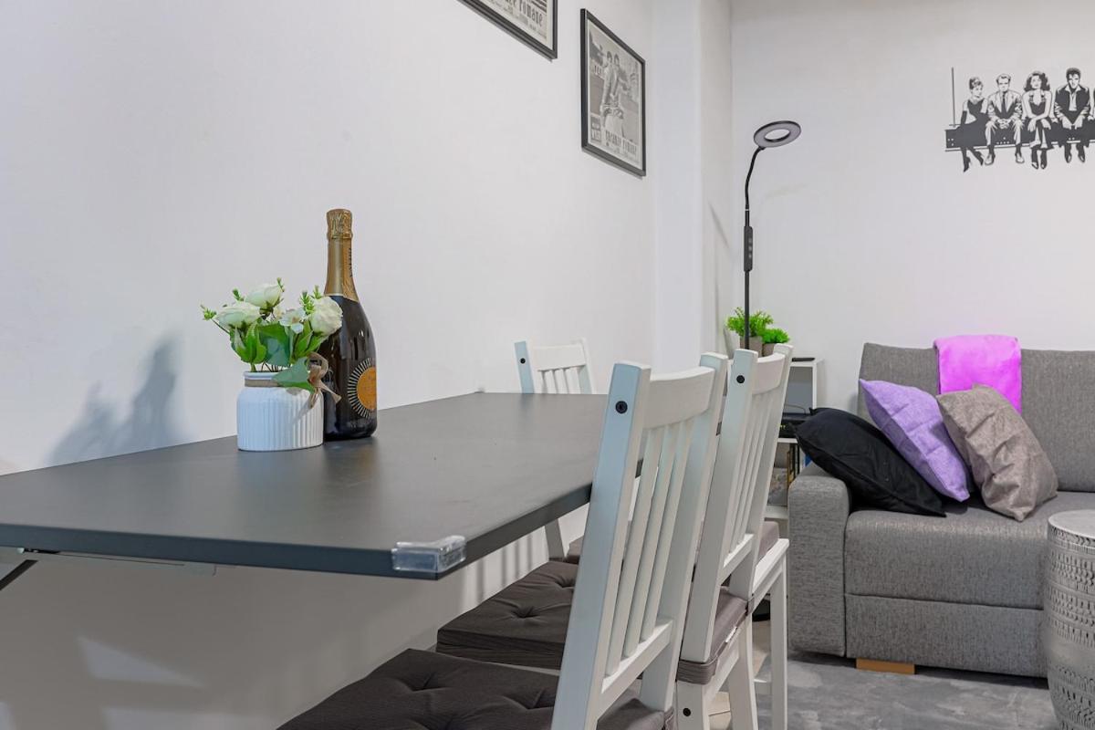 Cosy Close To Metro San Paolo * Rom